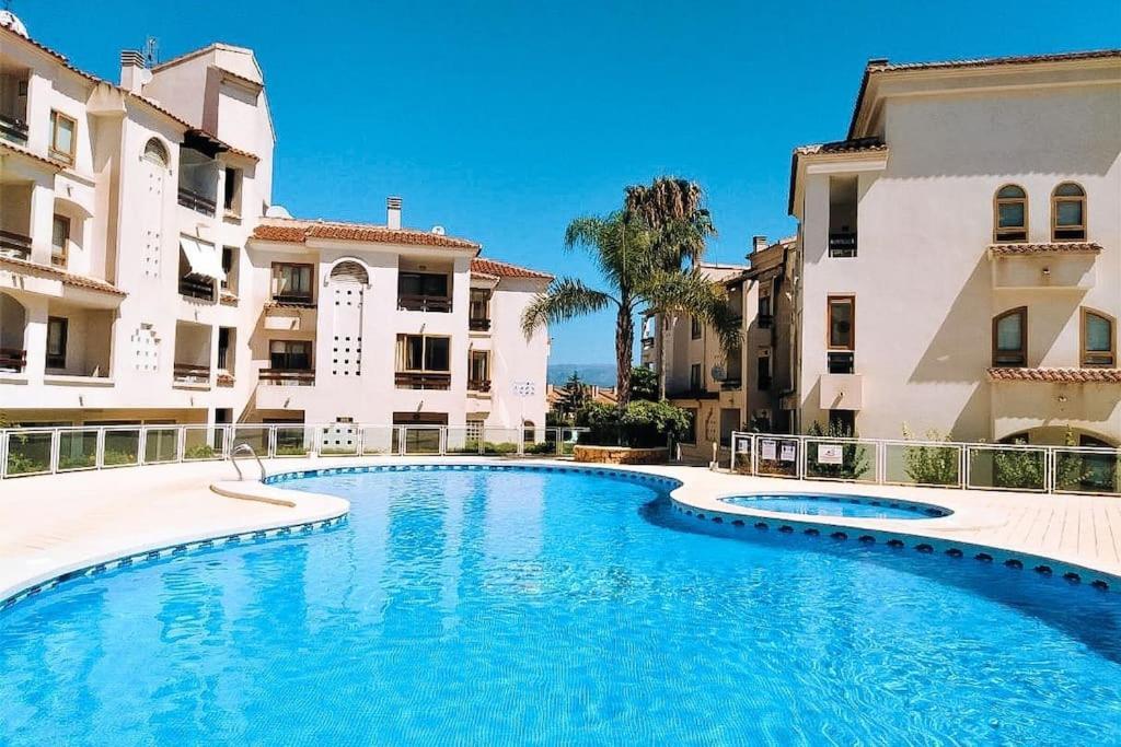 Precioso Apartamento Con Piscina Y Vistas Alicante Luaran gambar