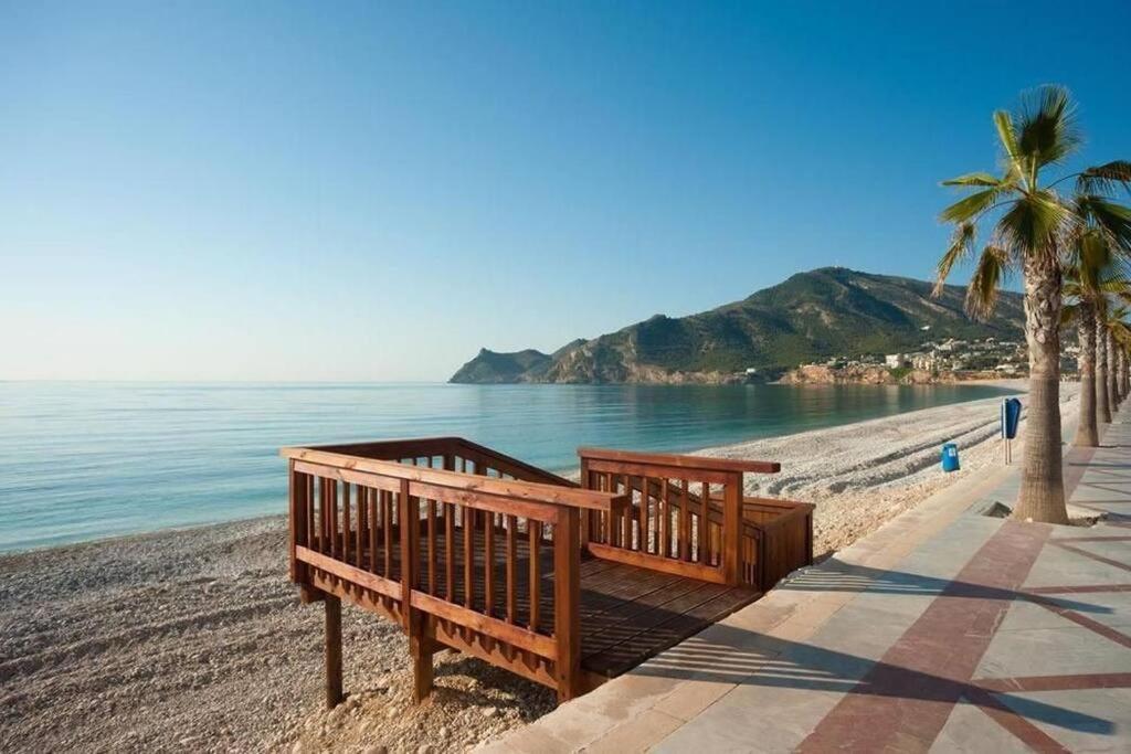Precioso Apartamento Con Piscina Y Vistas Alicante Luaran gambar