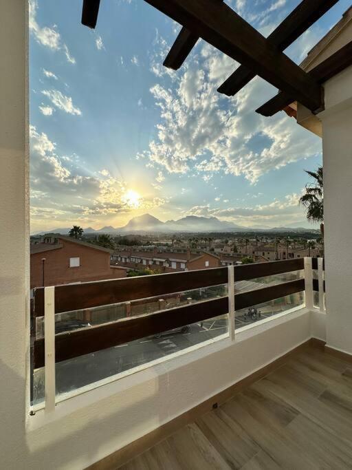Precioso Apartamento Con Piscina Y Vistas Alicante Luaran gambar