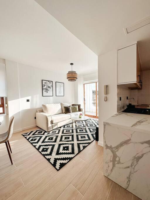 Precioso Apartamento Con Piscina Y Vistas Alicante Luaran gambar