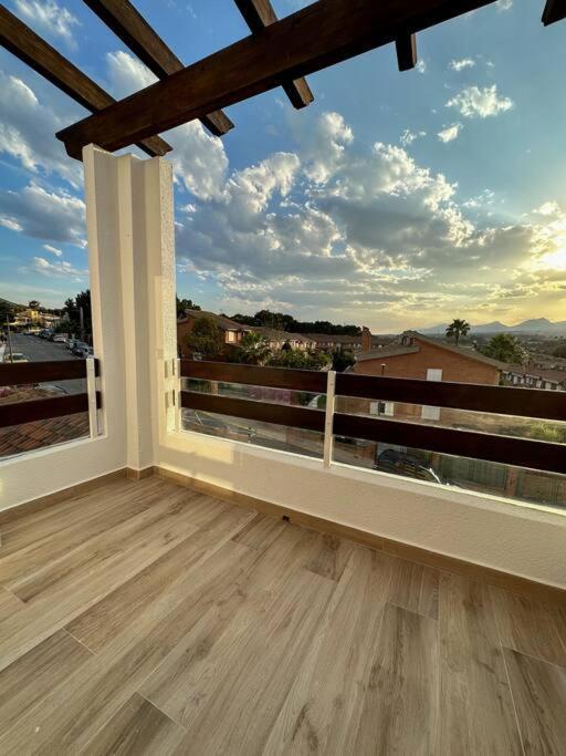 Precioso Apartamento Con Piscina Y Vistas Alicante Luaran gambar